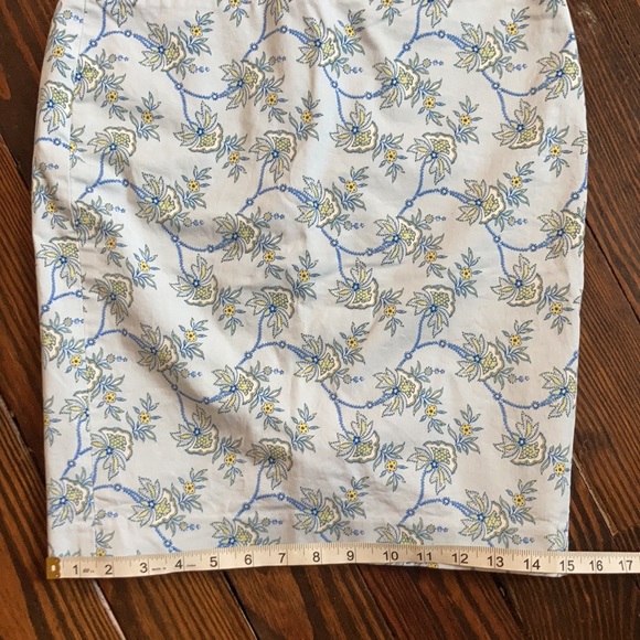 Ann Taylor Floral Multi Color Skirt 0 Petite - Picture 7 of 13